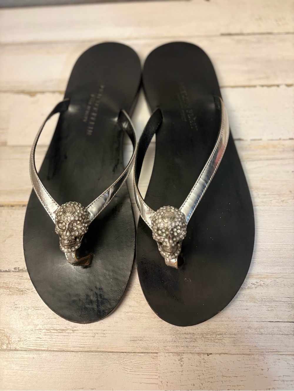 Philipp Plein Silver Skull Embellished Thong Sandals